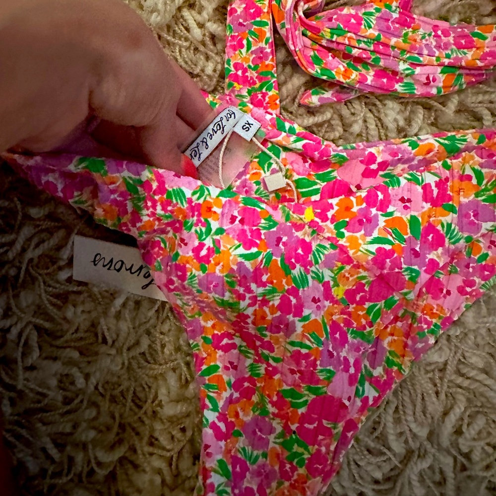 For love & lemons swimsuit - Picture 3 of 8